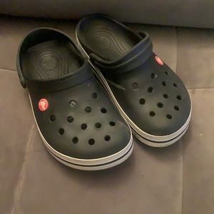 Women 7 crocs